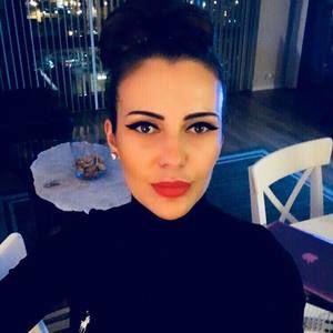 Meet your Posher, Sanya